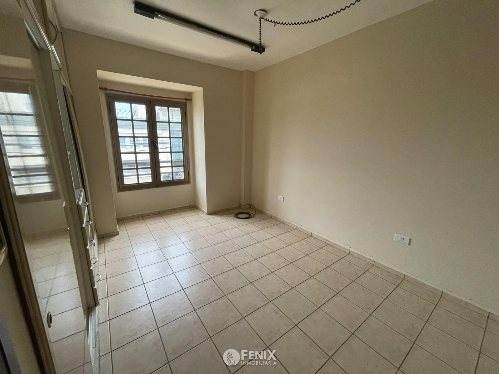 DEPARTAMENTO EN ALQUILER DE 1 DORMITORIO - AV. CABRED Y YERBAL (DFA479)